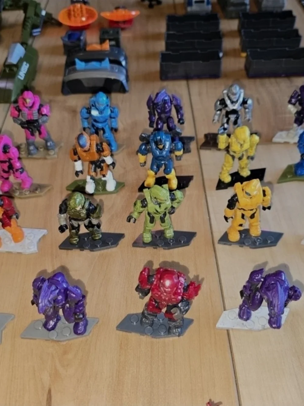 Mega Bloks Construx Halo Pelican Vehicles Minifigs Figures Guns Accessories Lot